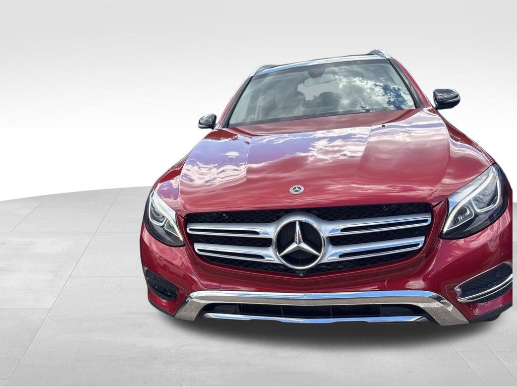 2018 Mercedes Benz GLC 300 4MATIC photo 8