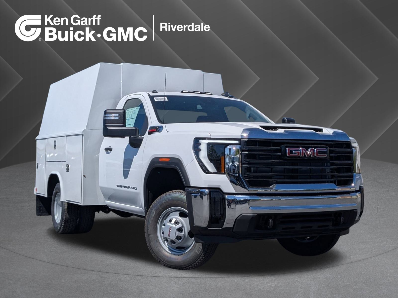 2025 GMC Sierra 3500HD Pro's photo