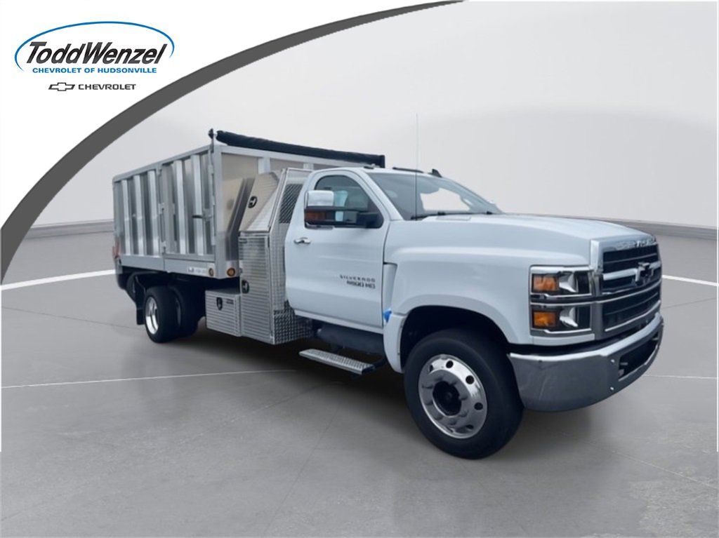 2023 Chevrolet Silverado 4500 Medium Duty Chassis Cab Work Truck's photo