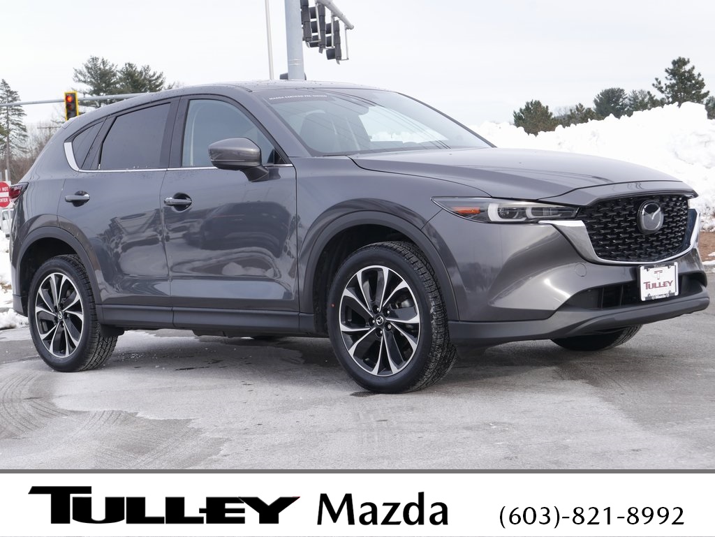 2022 Mazda CX-5 S Premium package's photo