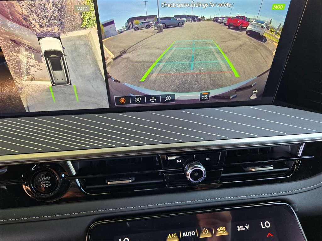 2026 Infiniti QX80 photo 9