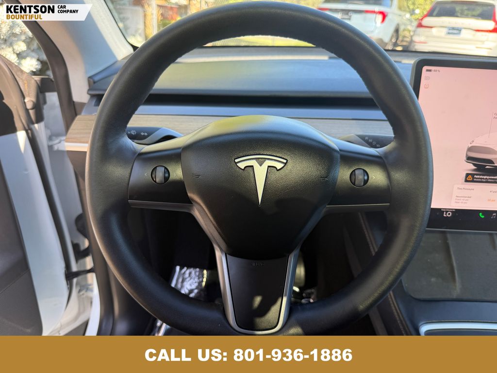 2022 Tesla Model Y Long Range photo 13