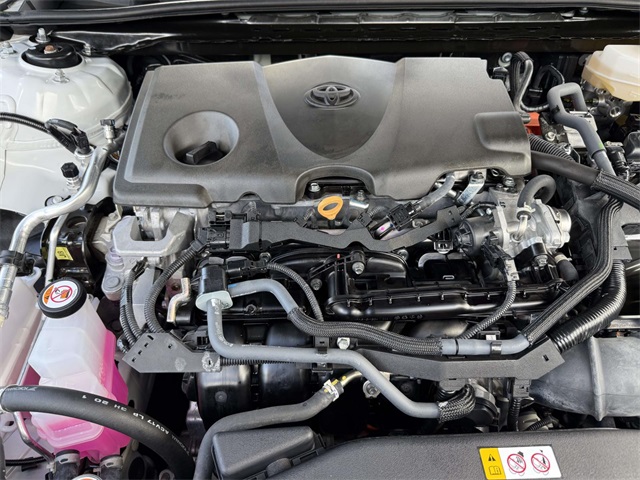2025 Toyota Camry XLE photo 13