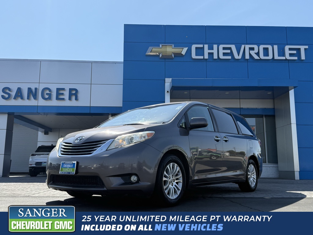 2017 Toyota Sienna XLE