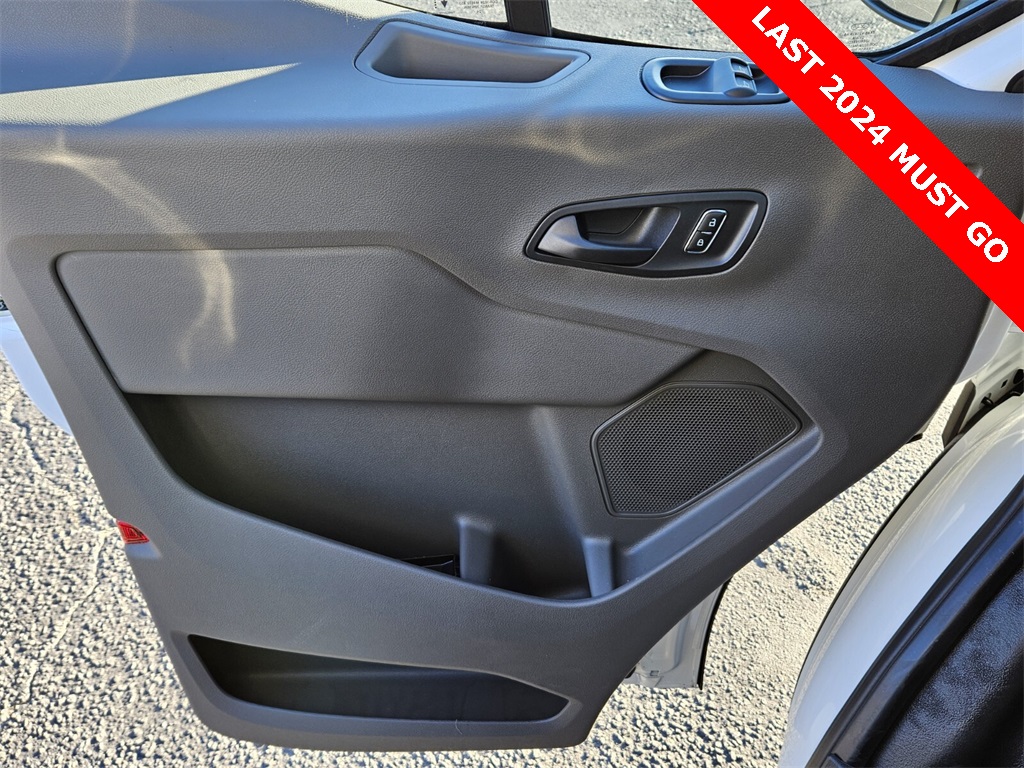 2024 Ford Transit Cargo Van photo 18