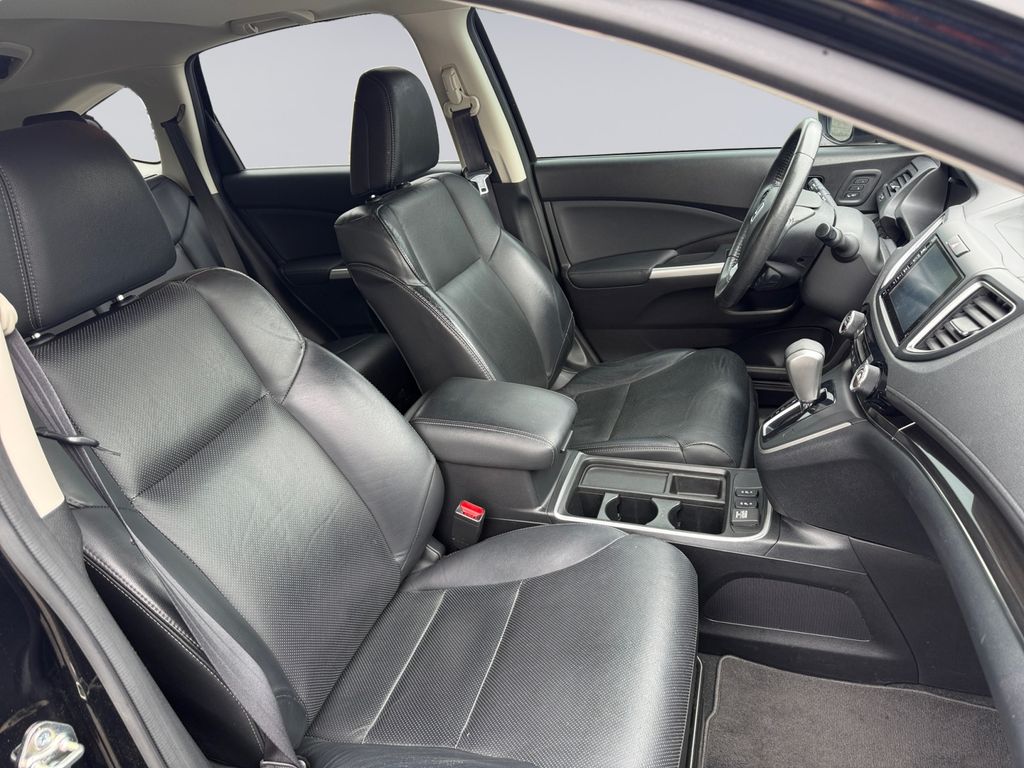 2016 Honda CR-V Touring photo 17