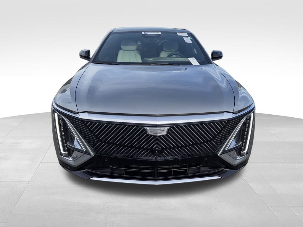 2025 Cadillac Lyriq Luxury photo 9