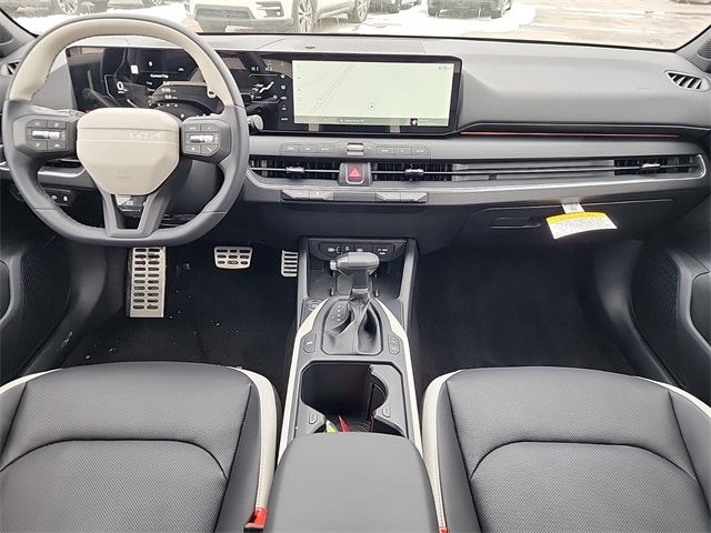 2025 Kia K4 GT-Line Turbo photo 17