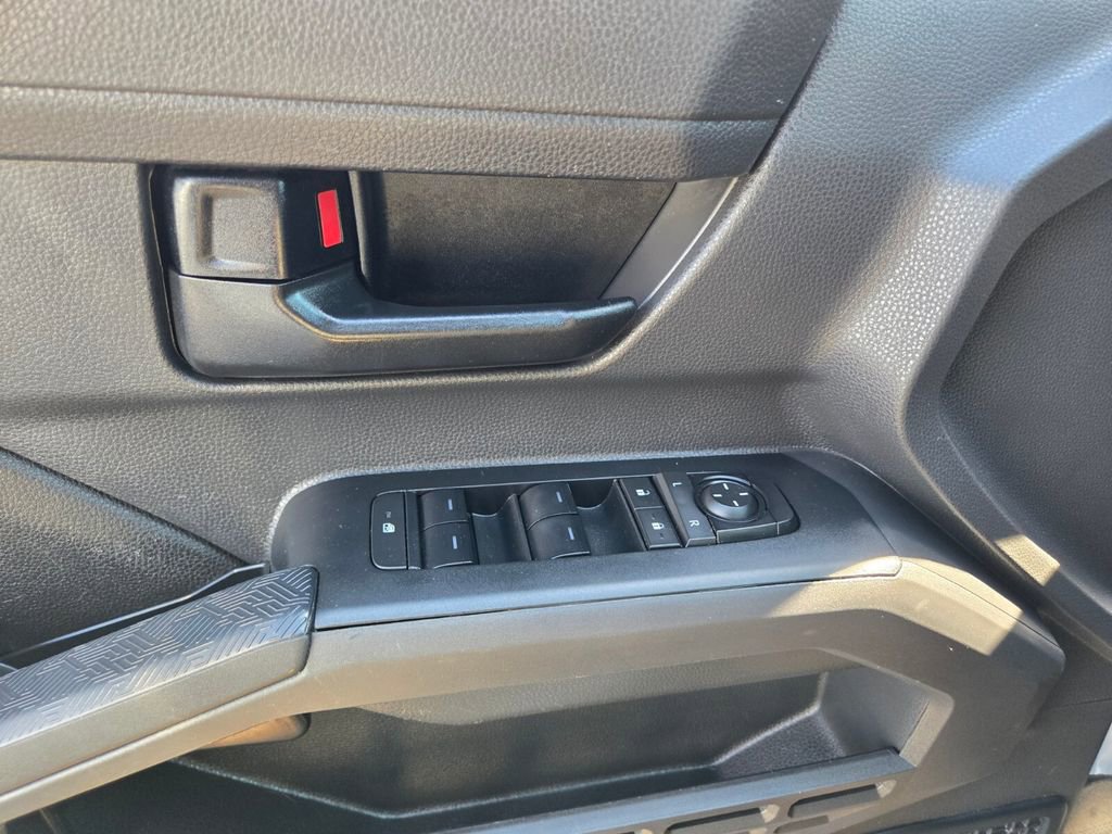 2024 Toyota Tacoma SR5 4x4 Double Cab Short Bed photo 17