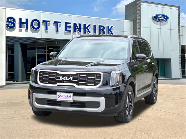 2023 Kia Telluride S photo 3