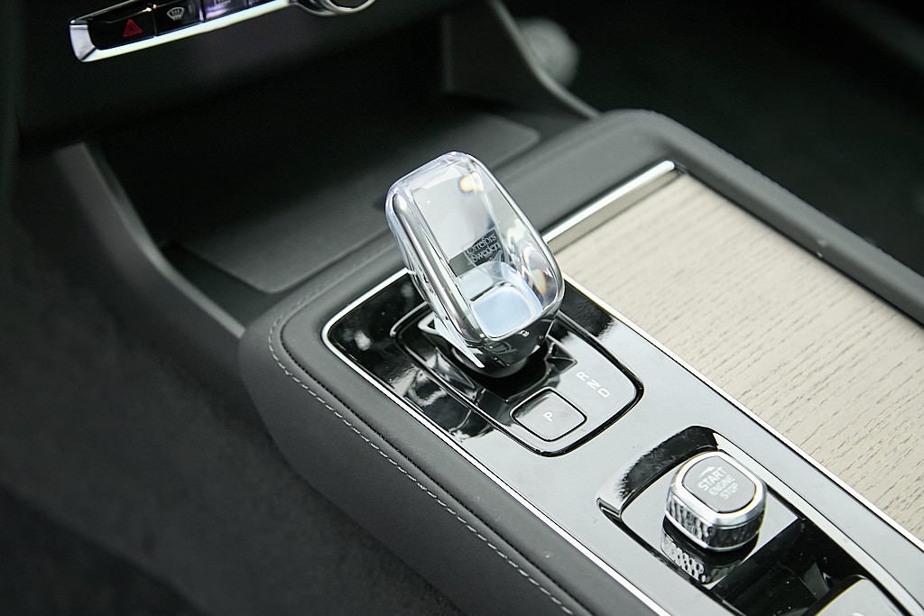 2026 VOLVO XC90 - Image 16