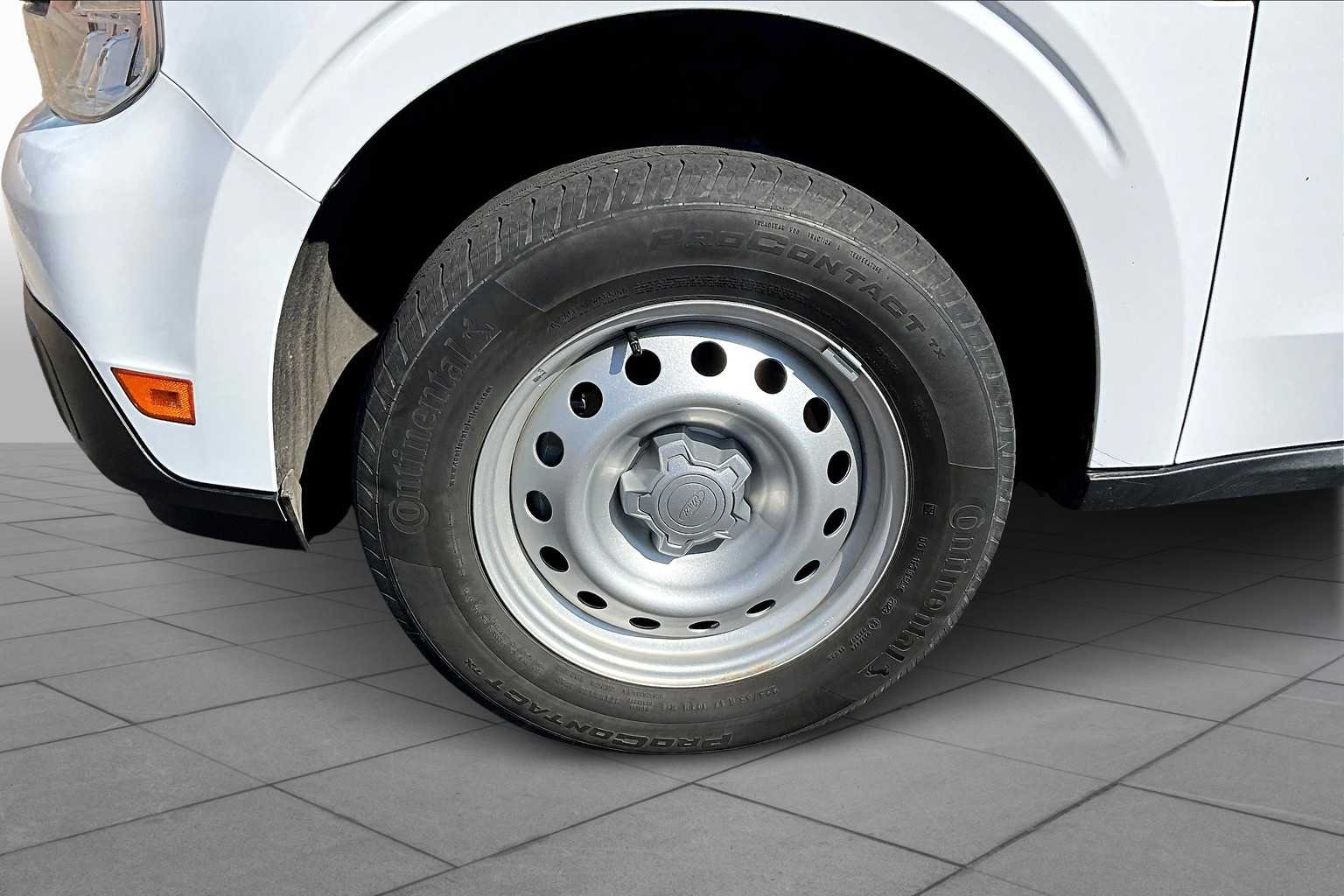2023 Ford Maverick XL photo 9