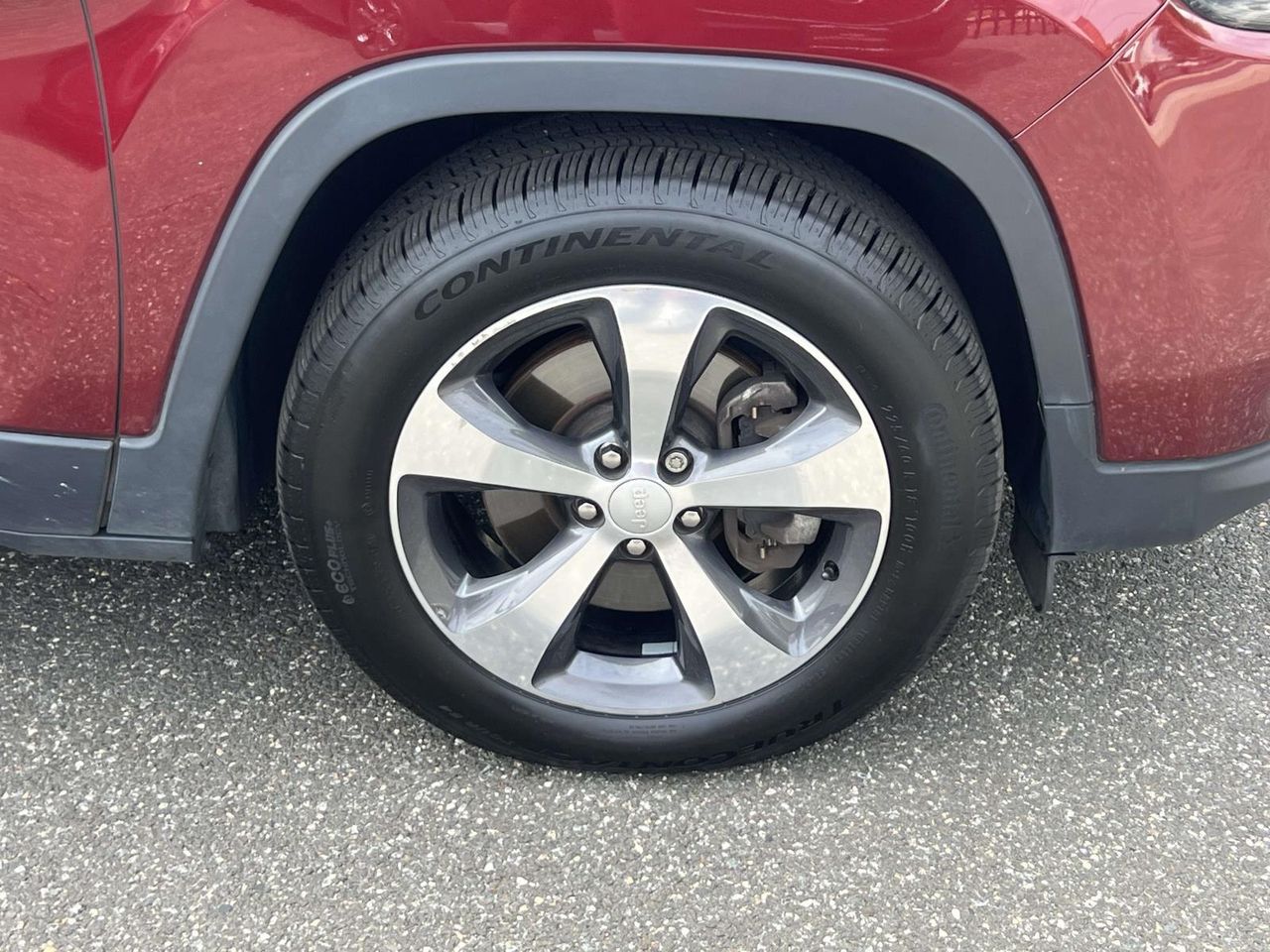 2019 Jeep Cherokee Limited photo 3
