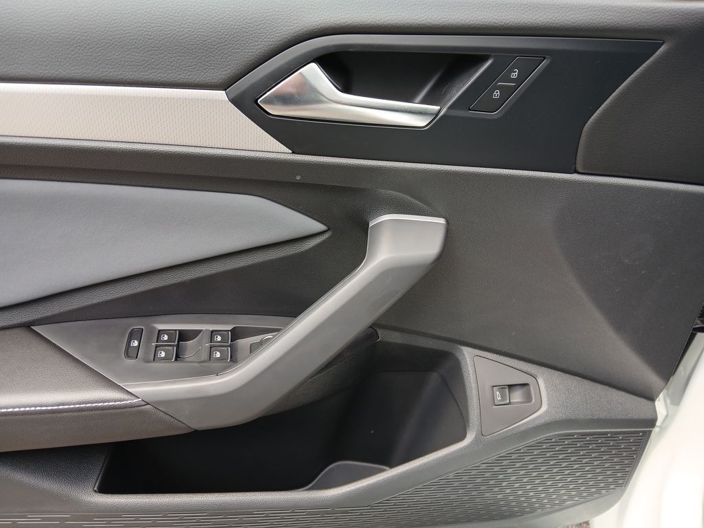 2025 Volkswagen Jetta 1.5T SE photo 11
