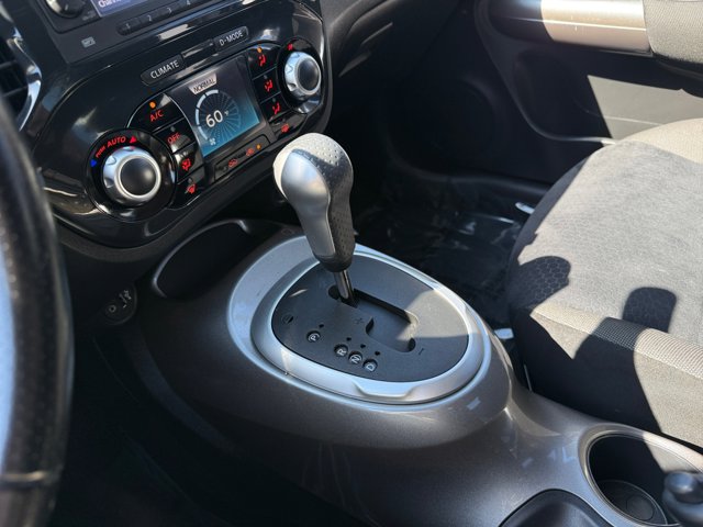 2012 Nissan Juke SV photo 13