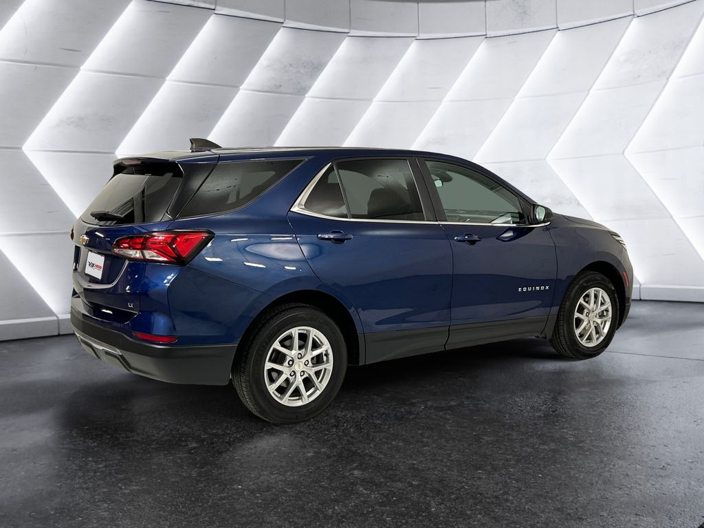 2022 Chevrolet Equinox LT photo 4
