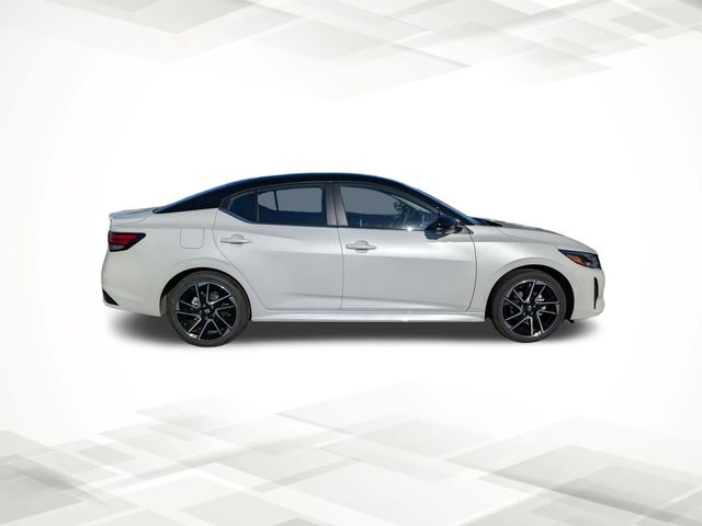 2025 Nissan Sentra SR photo 3