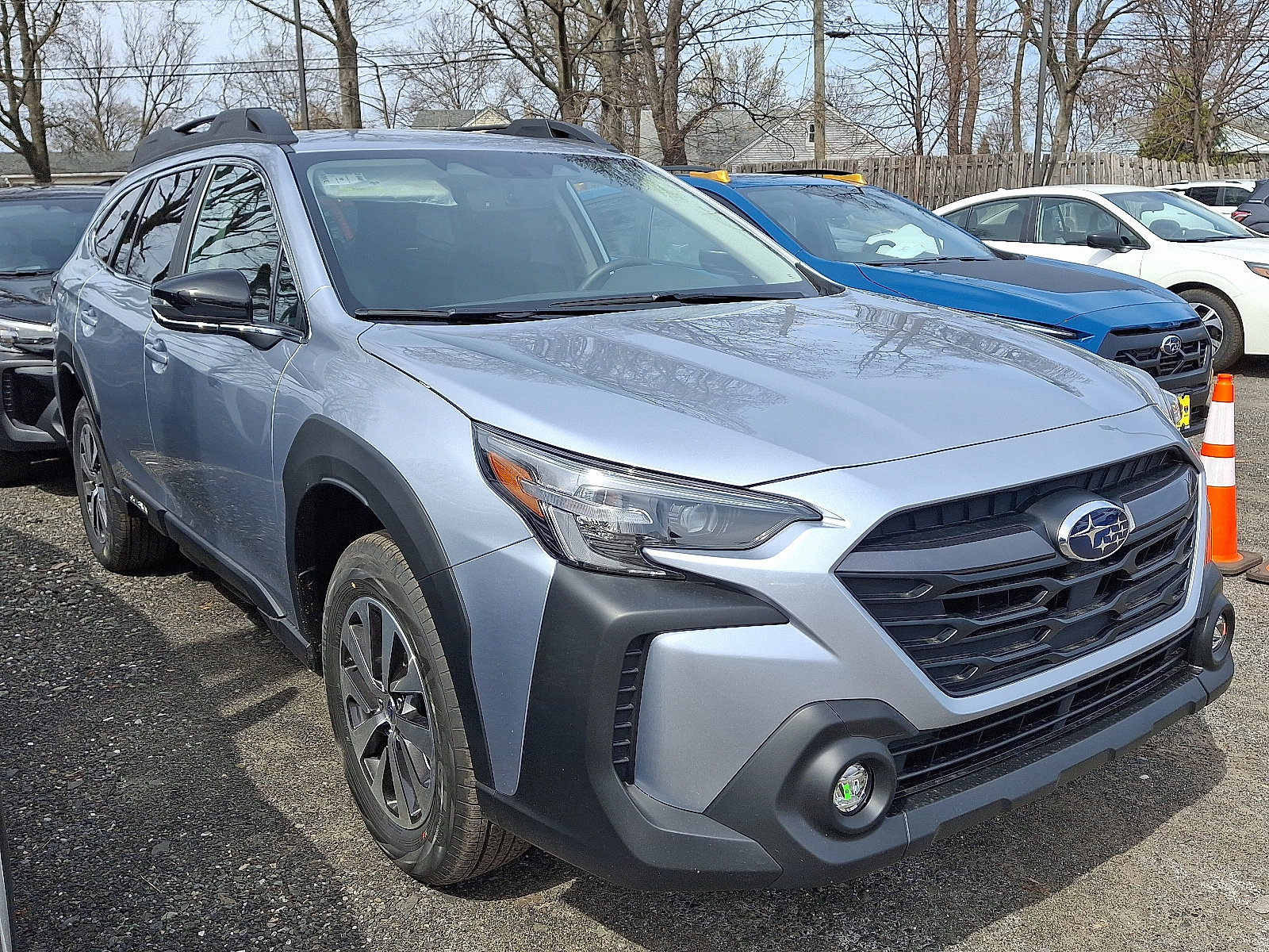 2025 Subaru Outback Premium photo 2