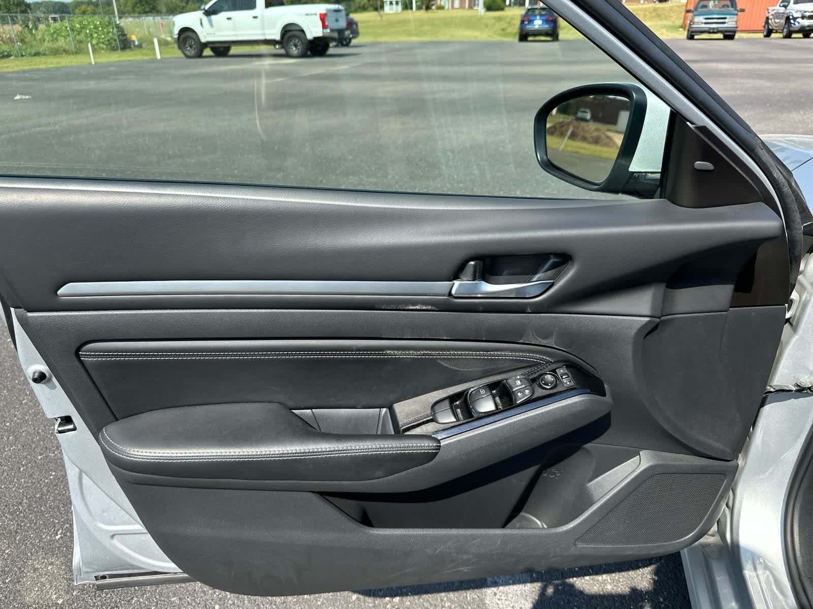 2023 Nissan Altima 2.5 SL photo 10