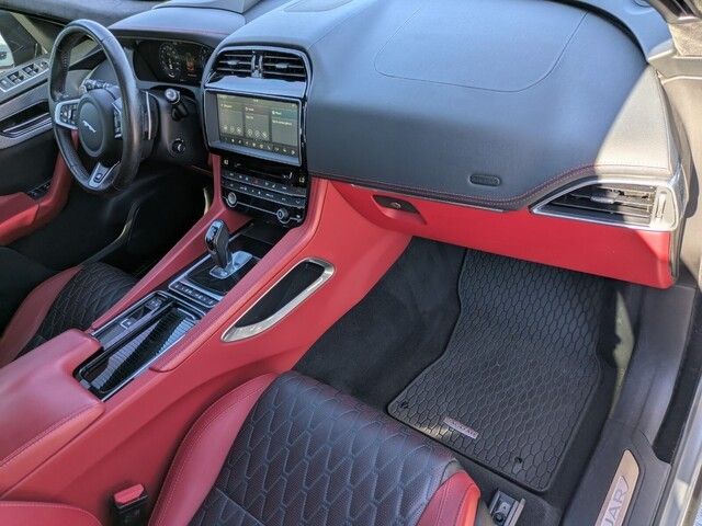 2020 Jaguar F-PACE SVR photo 28