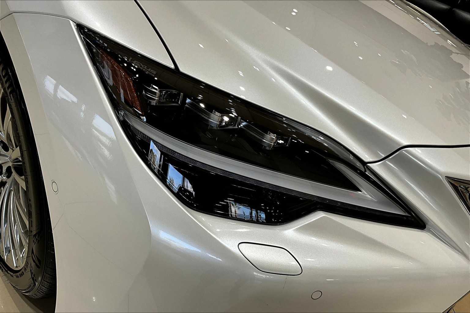 2025 Lexus LS 500 photo 20