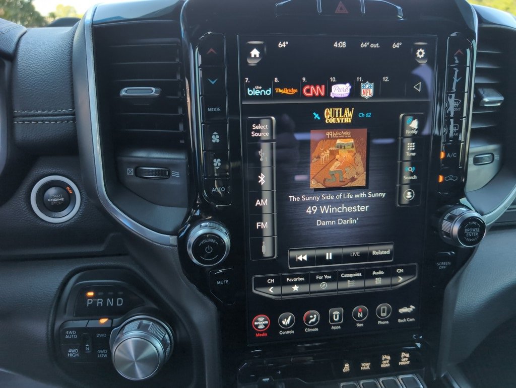 2020 Ram 1500 Laramie photo 17