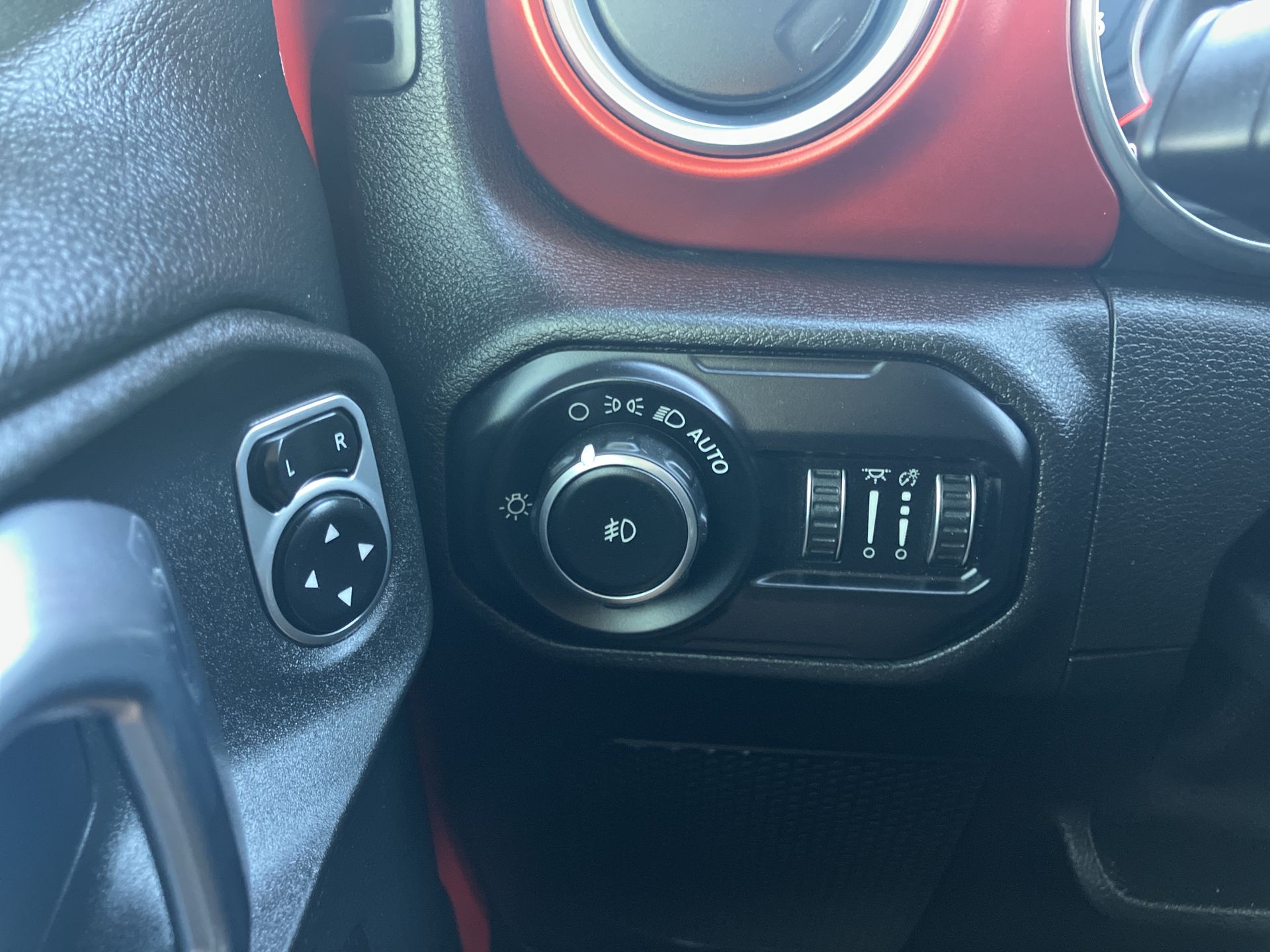 2018 Jeep Wrangler Unlimited Rubicon photo 10