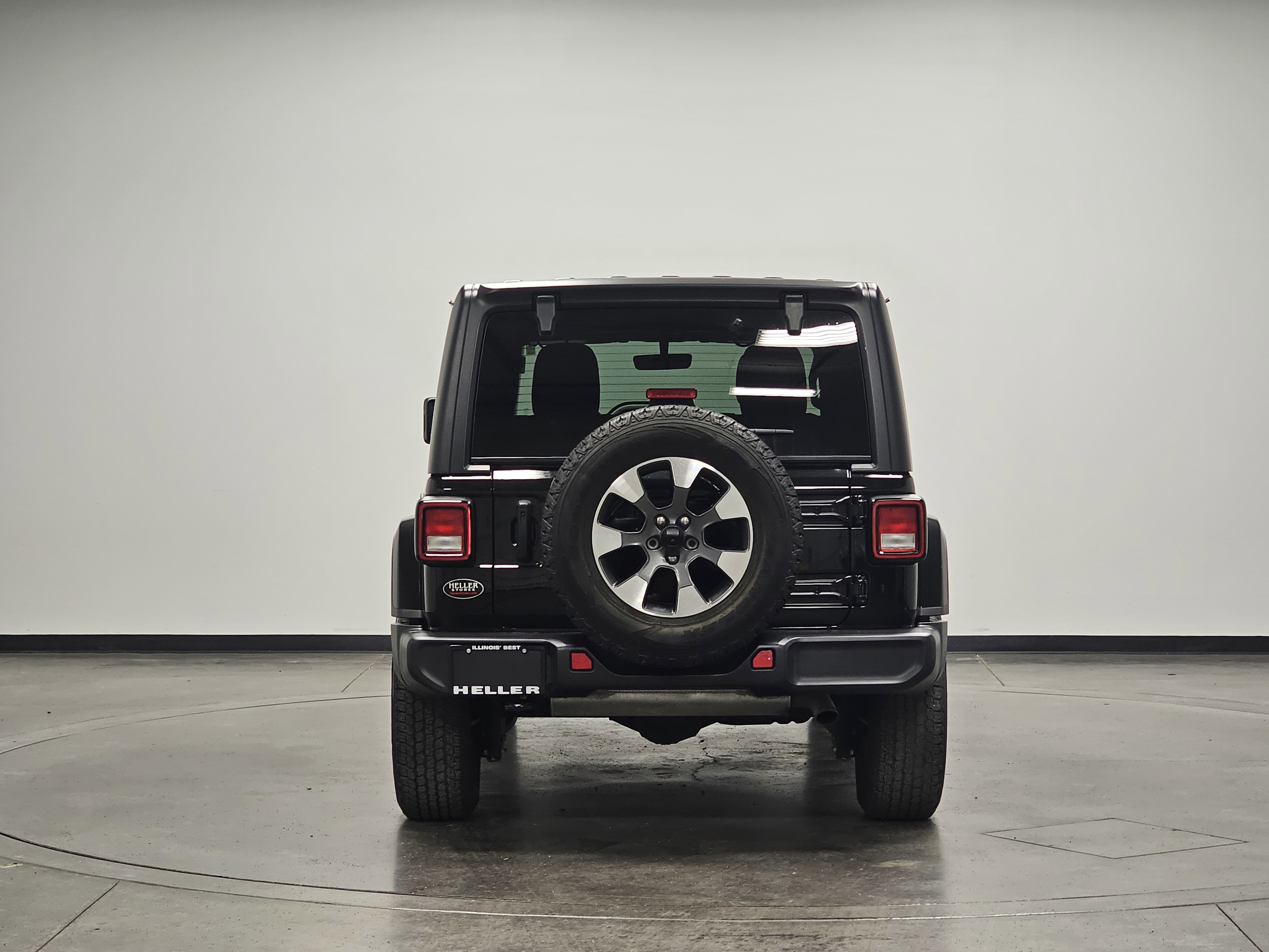 2022 Jeep Wrangler Unlimited Sahara photo 5