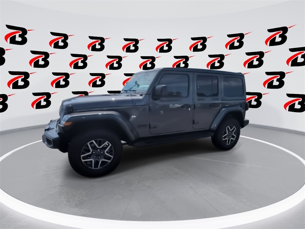 2025 Jeep Wrangler Sahara photo 4