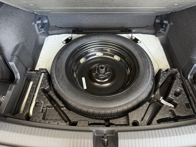 2023 Volkswagen Tiguan SE R-Line Black photo 40