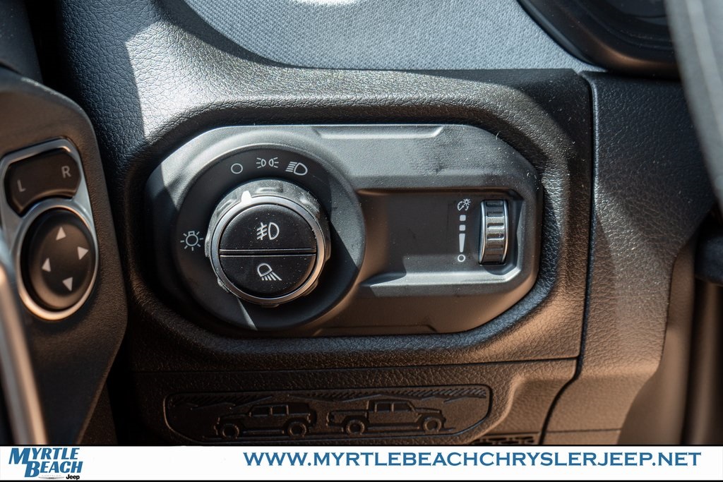 2025 Jeep Gladiator Sport photo 29