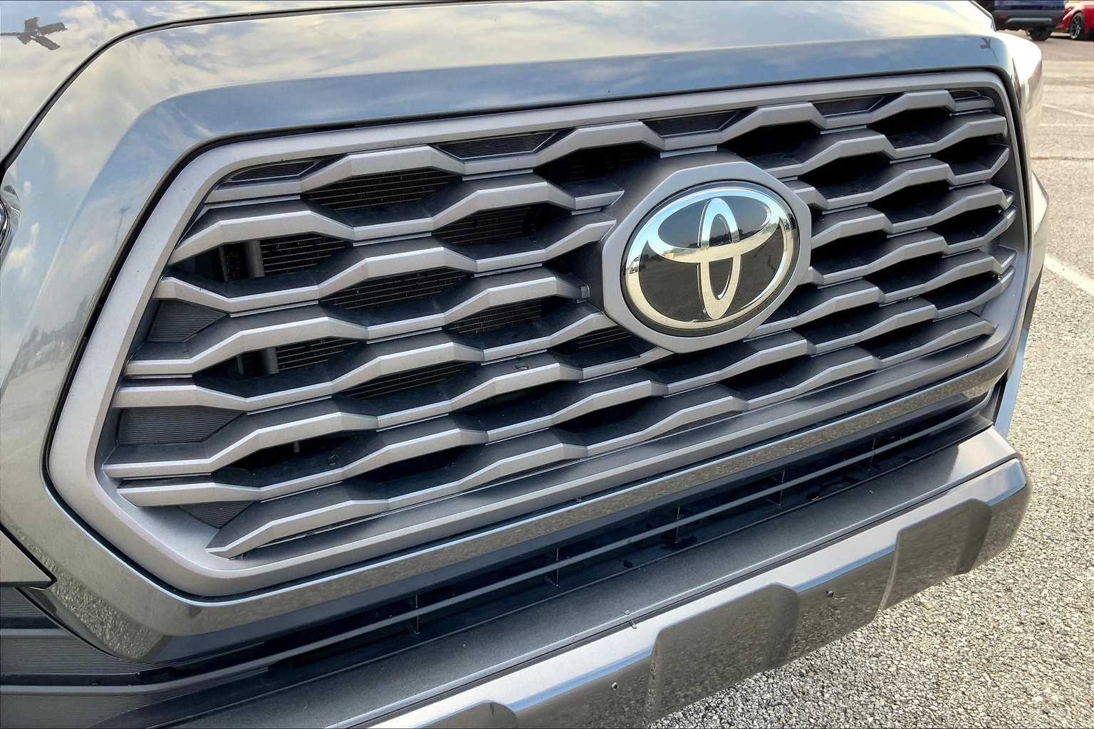 2023 Toyota Tacoma TRD Sport V6 photo 27