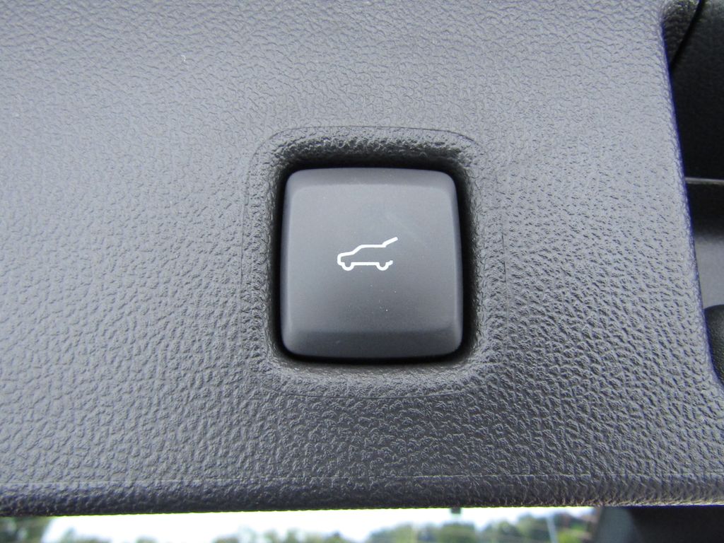 2025 Ford Escape ST-Line Select photo 8