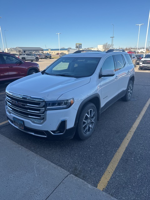 2023 GMC Acadia SLT's photo