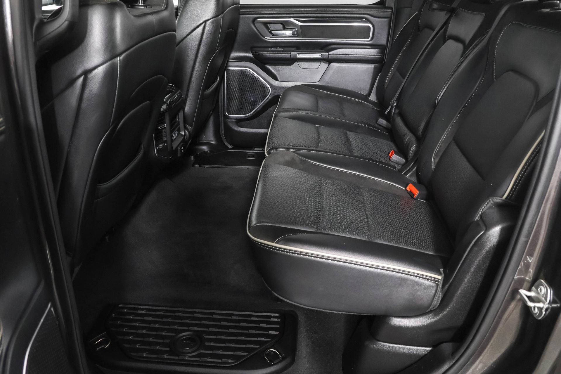 2021 Ram 1500 Laramie photo 25
