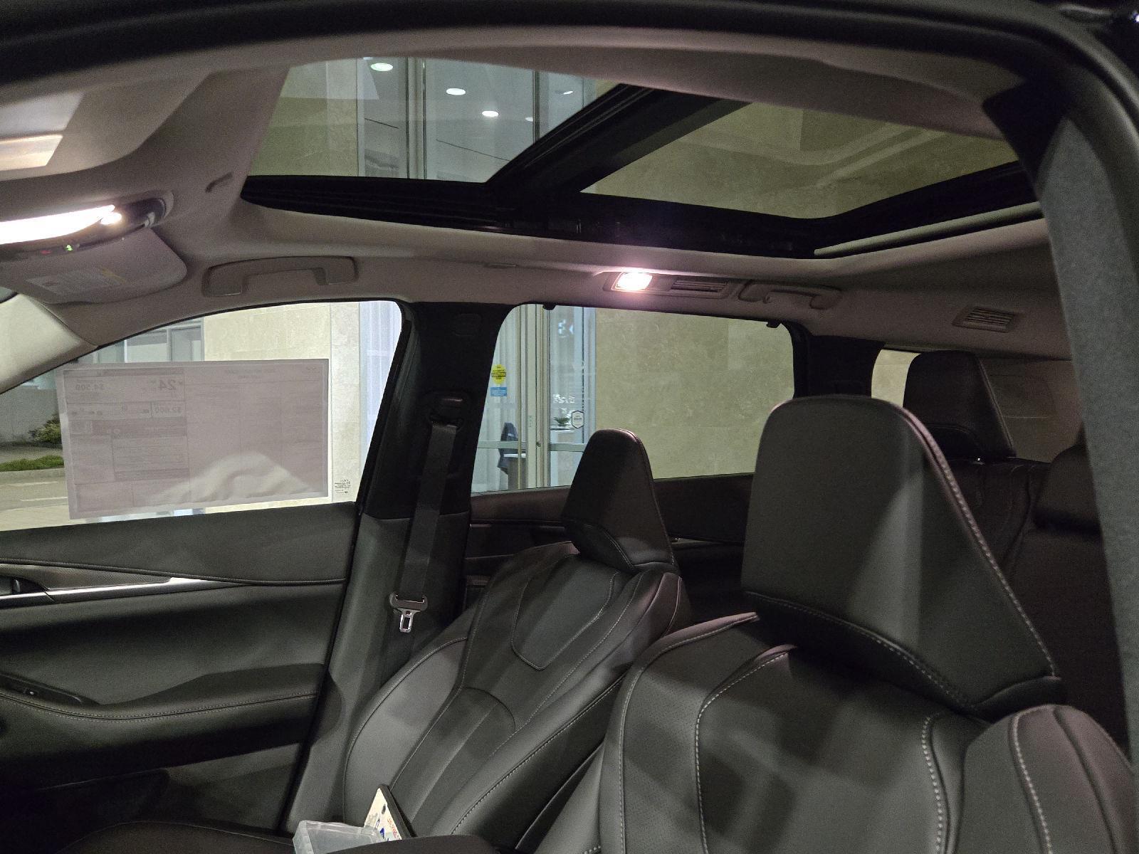 2026 Infiniti QX60 Luxe AWD photo 6