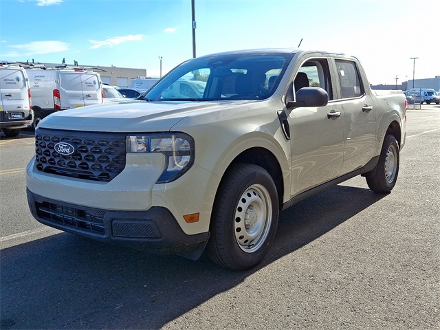 2025 Ford Maverick XL photo 2