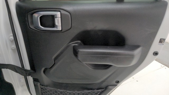 Used 2022 WHITE Jeep Sport S image 29