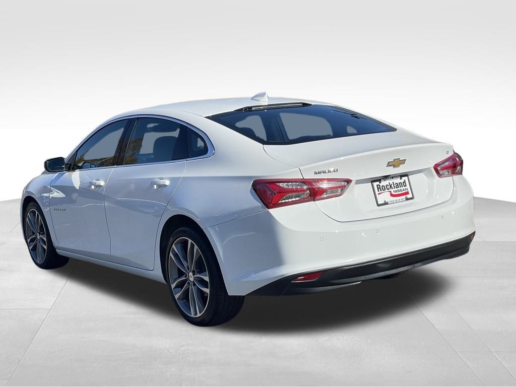 2024 Chevrolet Malibu Premier 2LT photo 4