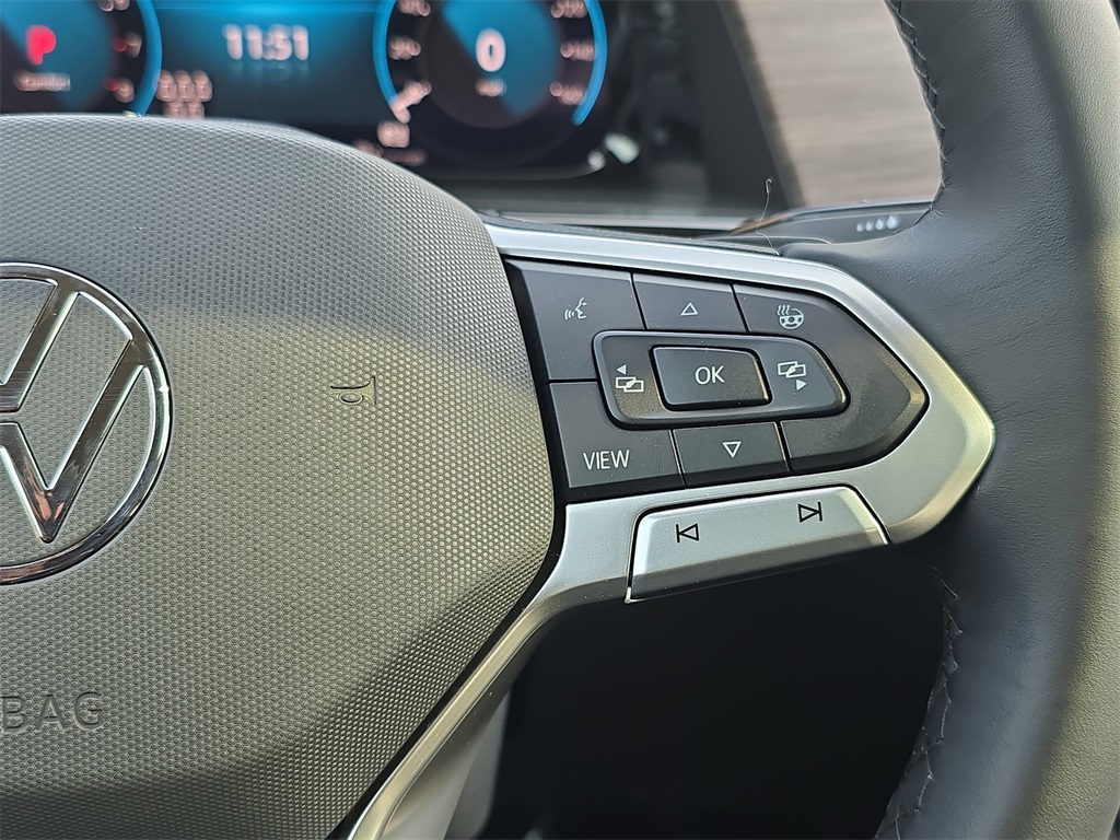 2025 Volkswagen Atlas SEL Premium R-Line photo 16
