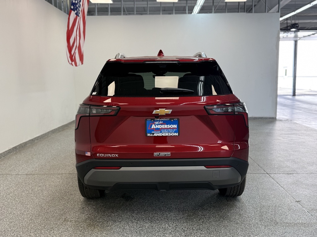 2026 Chevrolet Equinox LT photo 4