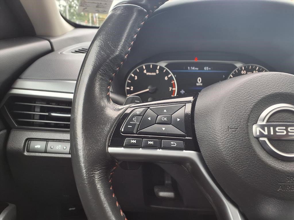 2023 Nissan Altima 2.5 SR photo 17