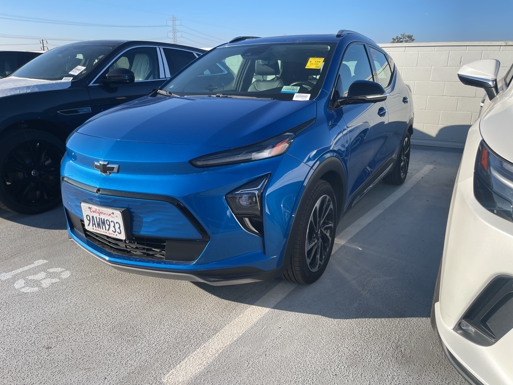 Used 2022 Chevrolet Bolt EUV Premier with VIN 1G1FZ6S09N4105712 for sale in Cerritos, CA