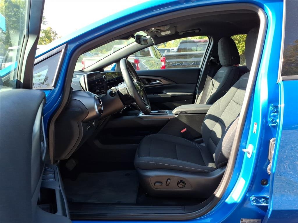 2025 Chevrolet Equinox EV 1LT photo 15