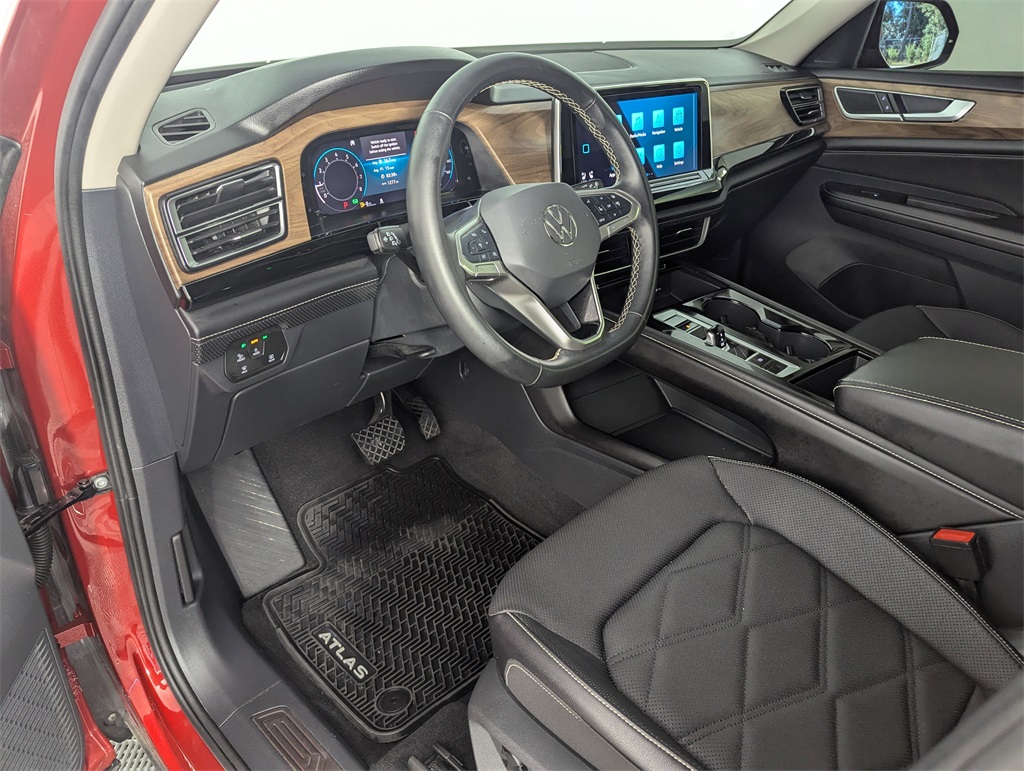 2024 Volkswagen Atlas SE Technology photo 8