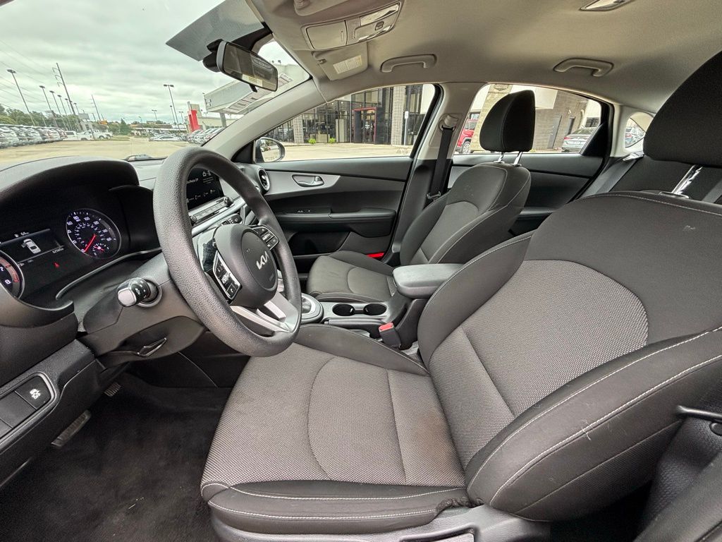 2023 Kia Forte LXS photo 10