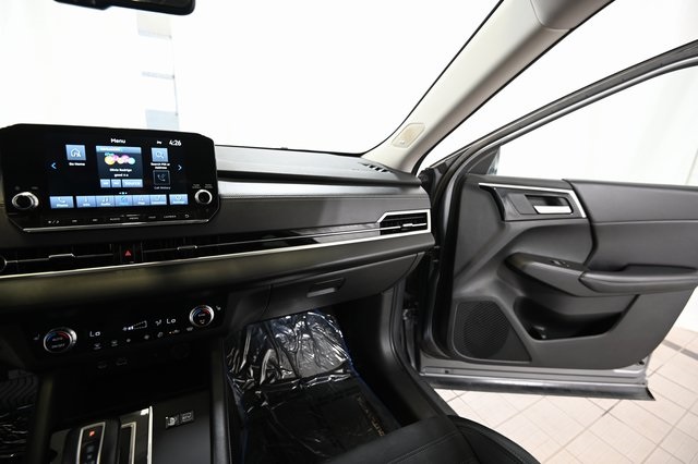 2023 Mitsubishi Outlander PHEV SE photo 28