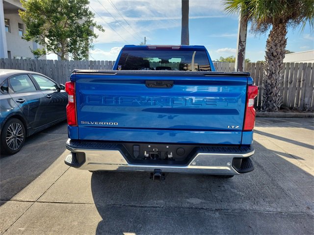 2022 Chevrolet Silverado 1500 LTZ photo 3