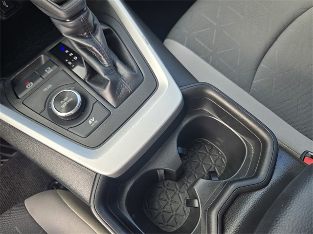 2021 Toyota RAV4 Hybrid XLE photo 15
