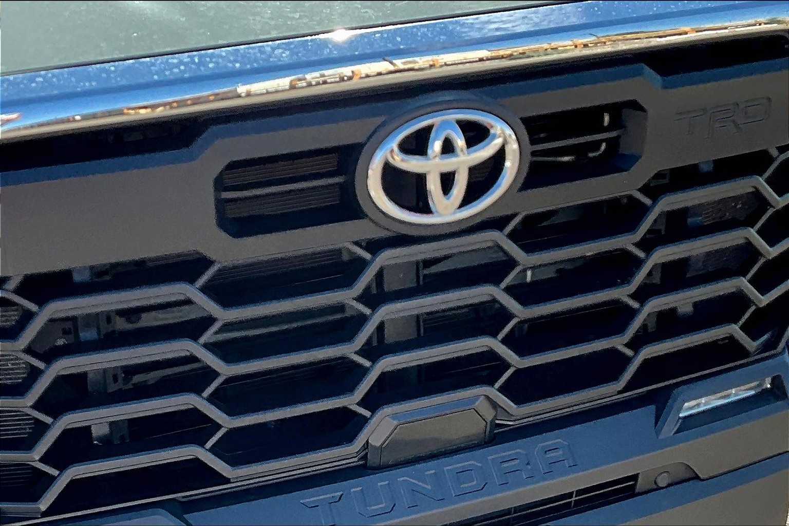 2024 Toyota Tundra CrewMax SR5 photo 29